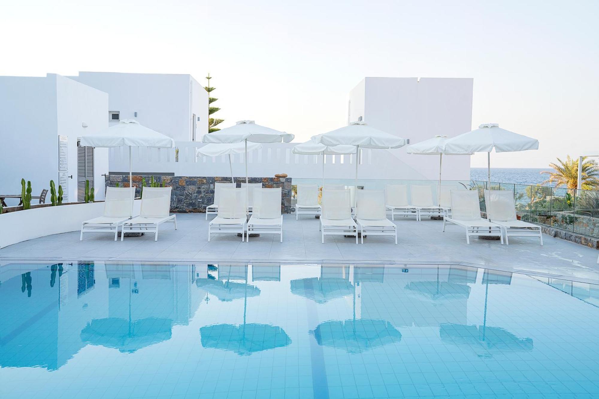 Maritimo Beach Hotel Сіссяв Екстер'єр фото